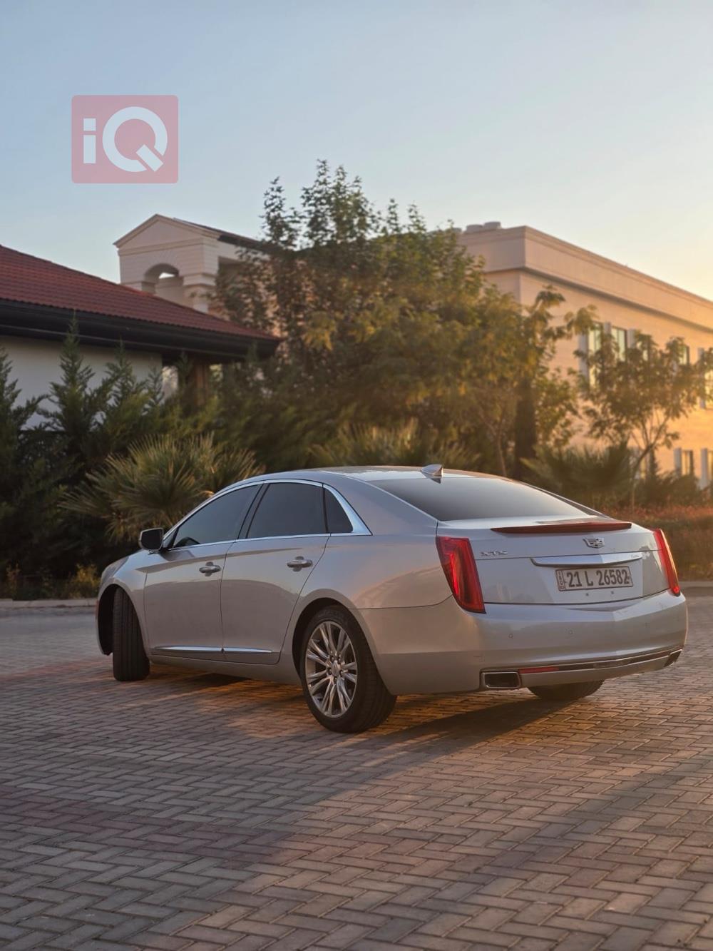 كاديلاك XTS